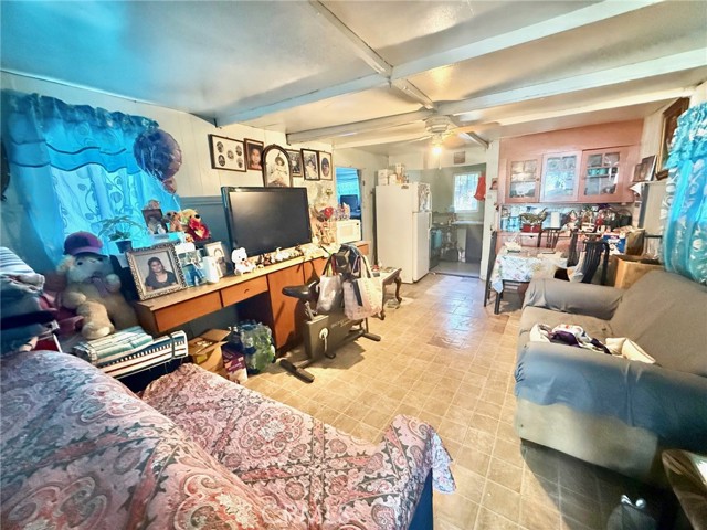 Detail Gallery Image 10 of 20 For 860 W 54th, Los Angeles,  CA 90037 - – Beds | – Baths