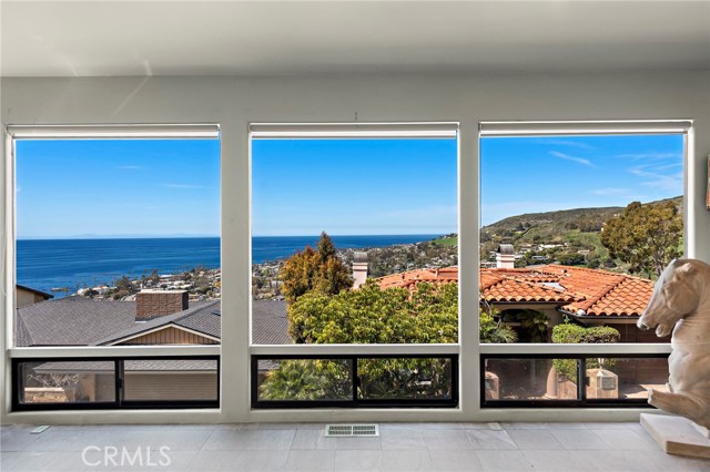 Detail Gallery Image 21 of 30 For 622 Mystic, Laguna Beach,  CA 92651 - 5 Beds | 4 Baths