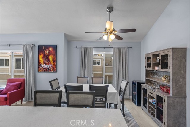 31321 The Old Road, Castaic CA: https://media.crmls.org/medias/5d25e33a-0baa-4336-ac87-d21501d27a6f.jpg