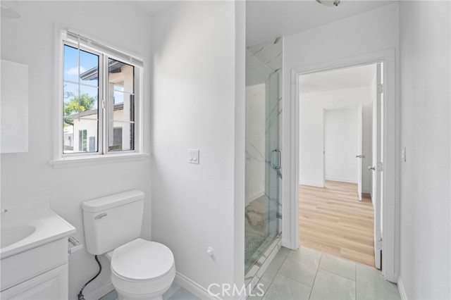 18656 Runnymede Street, Reseda CA: https://media.crmls.org/medias/5d27a880-72da-4054-9a08-6f17e5f2e0eb.jpg