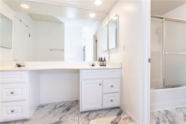 Detail Gallery Image 16 of 31 For 15786 Midwood, Granada Hills,  CA 91344 - 3 Beds | 3 Baths