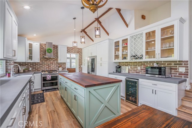 Detail Gallery Image 12 of 43 For 8408 La Sierra Ave, Whittier,  CA 90605 - 4 Beds | 4 Baths