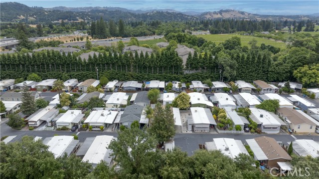 5250 Whispering Creek Drive, Santa Rosa CA: https://media.crmls.org/medias/5d293ceb-db9a-4c66-b9c6-eec565c715e1.jpg