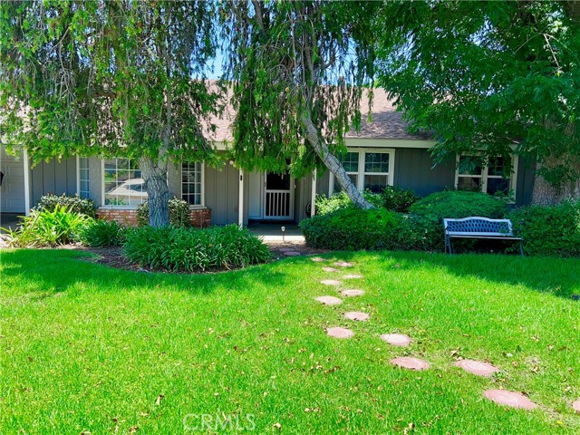 Detail Gallery Image 1 of 12 For 5641 Camino Real, Jurupa Valley,  CA 92509 - 3 Beds | 2 Baths