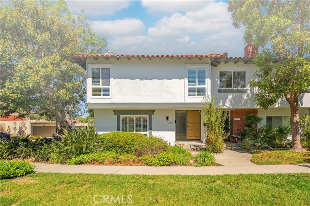 Detail Gallery Image 28 of 37 For 2214 Vista Hogar, Newport Beach,  CA 92660 - 4 Beds | 2/1 Baths