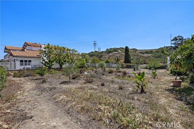 817 Calle Dulcinea, San Clemente CA: https://media.crmls.org/medias/5d2a9cd6-63cc-4c3a-a42b-b68adba41baa.jpg