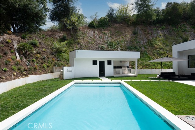 9924 Liebe Drive, Beverly Hills CA: https://media.crmls.org/medias/5d2ad281-6ab1-4df6-9dcc-82a605927f33.jpg