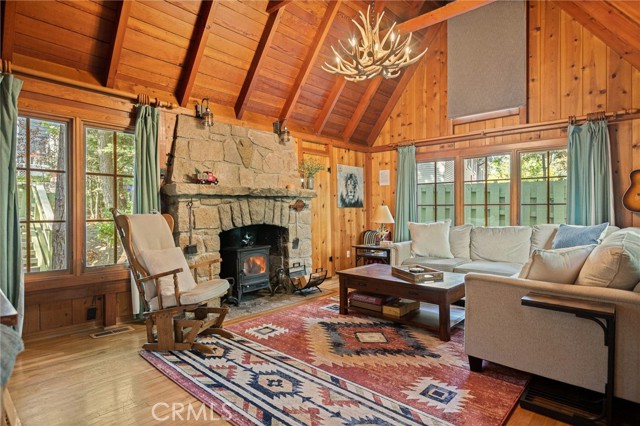 28772 Cedar, Lake Arrowhead, CA 92352