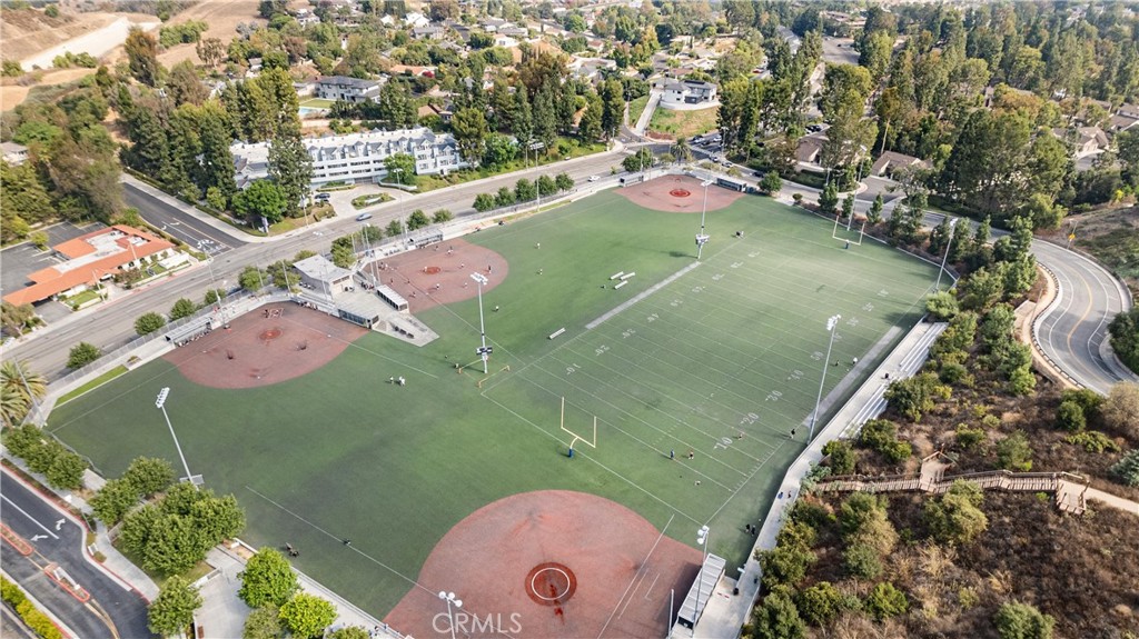 https://media.crmls.org/medias/5d2ae35e-c3a1-4a5e-9c25-9367dfdafb29.jpg?preset=X-Large