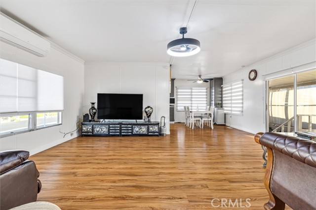 Detail Gallery Image 5 of 33 For 235 S Beach #108,  Anaheim,  CA 92804 - 2 Beds | 2 Baths