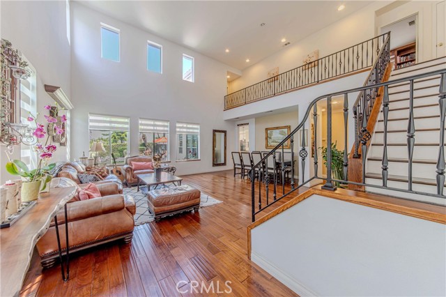 2101 S Sanders Ct, La Habra CA: https://media.crmls.org/medias/5d2bc35d-99d4-42c3-adb6-8212c4f6341b.jpg