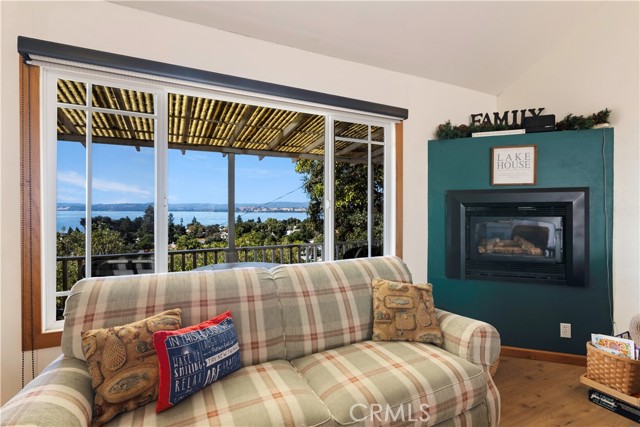 Detail Gallery Image 9 of 49 For 3723 Lakeview, Nice,  CA 95464 - 2 Beds | 1/1 Baths