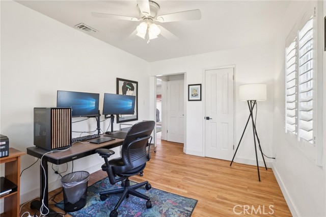 Image 16 of 25 For 602 36th Street