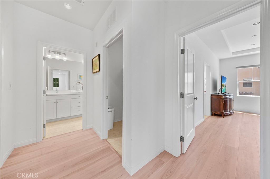 MLS #OC25230521 image #11