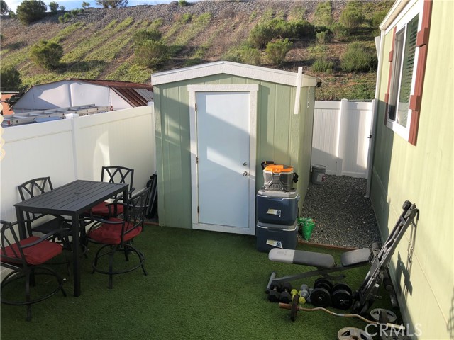 Detail Gallery Image 5 of 58 For 4901 Green River #292,  Corona,  CA 92878 - 4 Beds | 2 Baths