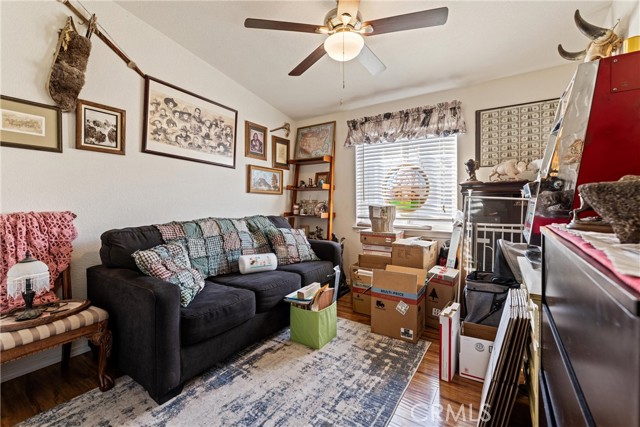 Detail Gallery Image 12 of 27 For 1550 20th, Rosamond,  CA 93560 - 3 Beds | 2 Baths