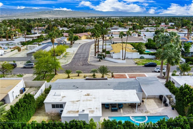 Detail Gallery Image 5 of 51 For 2303 N Magnolia, Palm Springs,  CA 92262 - 4 Beds | 2 Baths