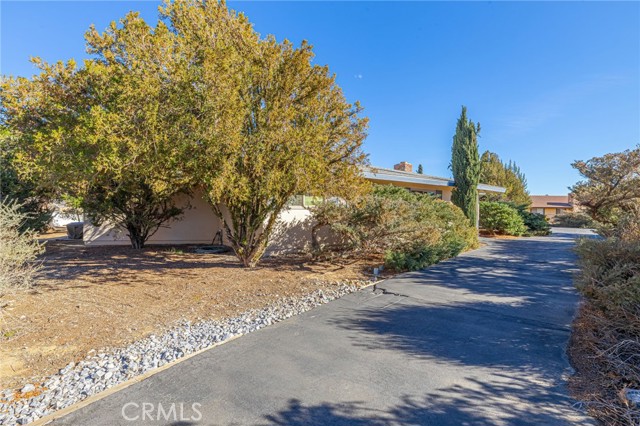Image 3 for 14437 Ricaree Rd, Apple Valley, CA 92307
