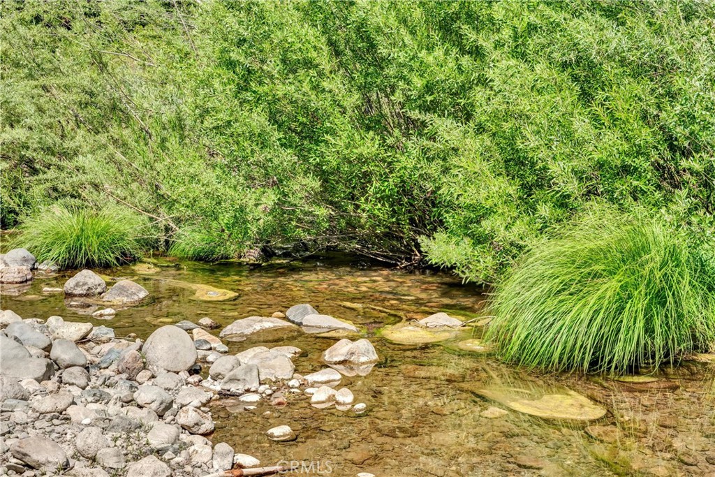 https://media.crmls.org/medias/5d30111b-8d4d-4f79-b870-154a02d7280c.jpg?preset=X-Large