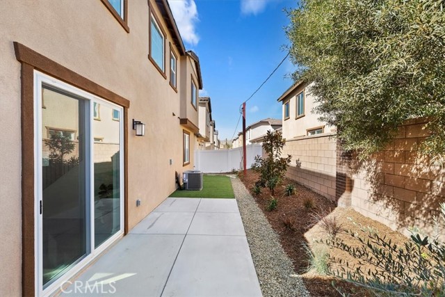 Detail Gallery Image 4 of 35 For 1993 Connor Ln, San Jacinto,  CA 92582 - 4 Beds | 2/1 Baths