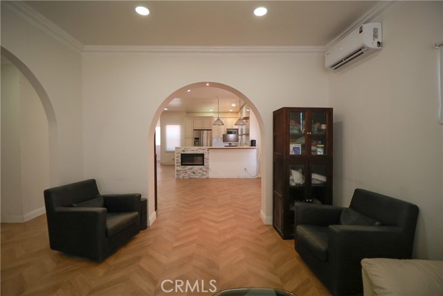 3221 Folsom Street, Los Angeles CA: https://media.crmls.org/medias/5d30fd9a-5fc0-4be8-8b70-0db88b4cde0d.jpg