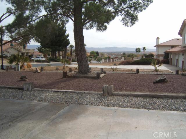 Detail Gallery Image 25 of 31 For 16342 Ridge View Dr, Apple Valley,  CA 92307 - 4 Beds | 2/1 Baths