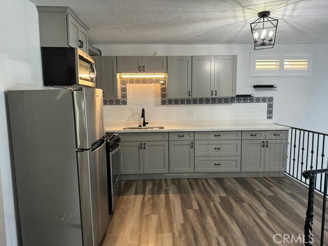 Detail Gallery Image 10 of 16 For 64 62nd Place, Long Beach,  CA 90803 - 2 Beds | 1 Baths