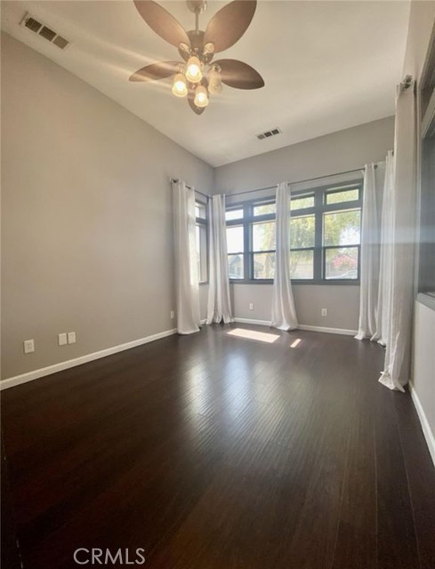 Detail Gallery Image 22 of 32 For 4800 W Crowley Ct, Visalia,  CA 93291 - 3 Beds | 2 Baths