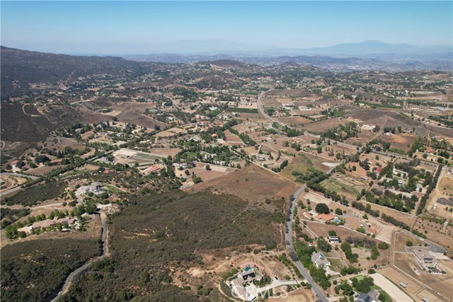 0 Hidden Meadow Circle, Murrieta CA: https://media.crmls.org/medias/5d3206cc-3f4c-4801-8fb0-e4151b2195ef.jpg