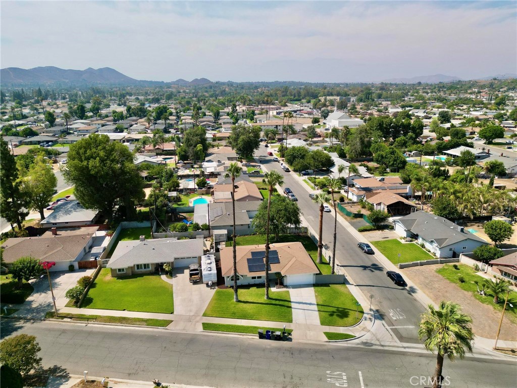 MLS #OC25177099 img 26