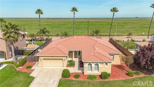 Detail Gallery Image 2 of 36 For 14125 Spyglass, Chowchilla,  CA 93610 - 4 Beds | 2/1 Baths