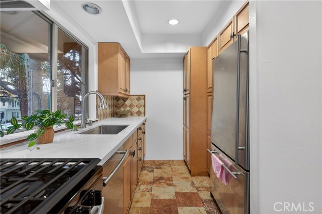 Detail Gallery Image 19 of 69 For 4301 Los Feliz #12,  Los Angeles,  CA 90027 - 2 Beds | 3 Baths