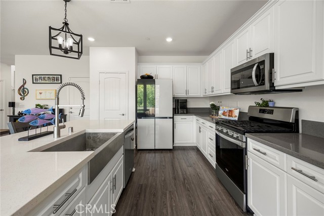 Detail Gallery Image 20 of 48 For 11612 Alton Dr, Corona,  CA 92883 - 3 Beds | 2/1 Baths