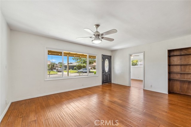 Detail Gallery Image 6 of 23 For 2101 W Gage Ave, Fullerton,  CA 92833 - 3 Beds | 2 Baths