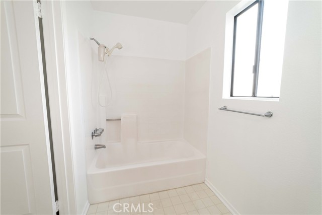 Detail Gallery Image 8 of 30 For 3516 E Ransom St #204,  Long Beach,  CA 90804 - 2 Beds | 2 Baths