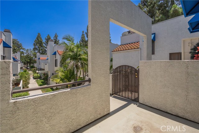 623 Park Shadow Court, Baldwin Park CA: https://media.crmls.org/medias/5d384286-e715-485a-9e97-08993a3f774f.jpg