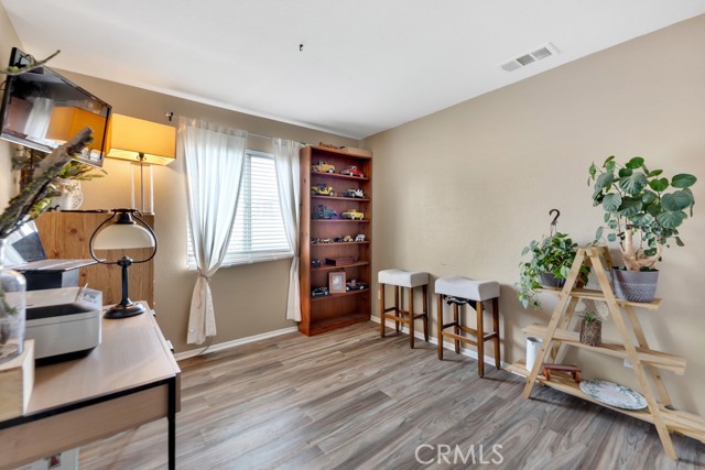 Detail Gallery Image 7 of 31 For 6247 Sandwood, Palmdale,  CA 93552 - 5 Beds | 3 Baths