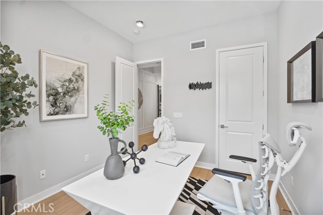 Detail Gallery Image 5 of 56 For 598 Alder Way, Montebello,  CA 90640 - 5 Beds | 5 Baths