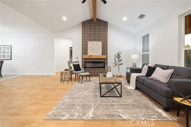 5869 Fickett Lane, Paradise CA: https://media.crmls.org/medias/5d3b5be6-74f7-4804-9005-bd7f409182c7.jpg