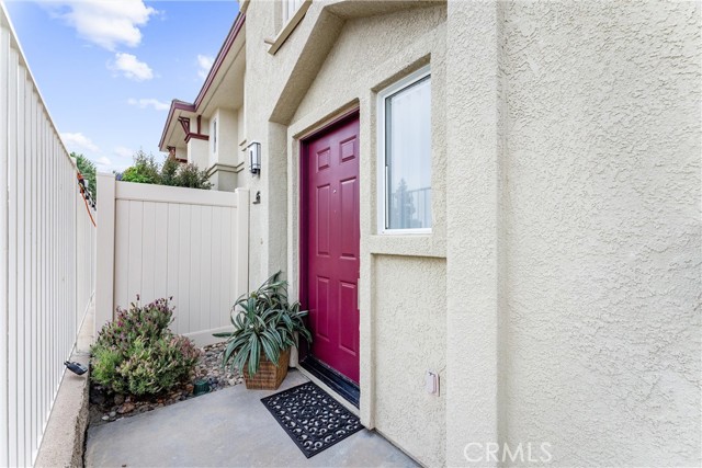 Detail Gallery Image 2 of 22 For 62 Sobrante, Aliso Viejo,  CA 92656 - 2 Beds | 2 Baths