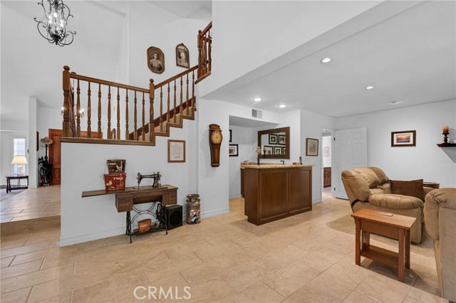 17262 Chase Street, Northridge CA: https://media.crmls.org/medias/5d3bbb37-6981-4194-bd3c-c28ad4ae7ff4.jpg