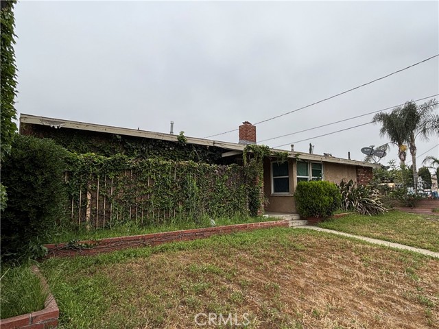 Detail Gallery Image 4 of 6 For 13101 Osborne St, Pacoima,  CA 91331 - 3 Beds | 2 Baths