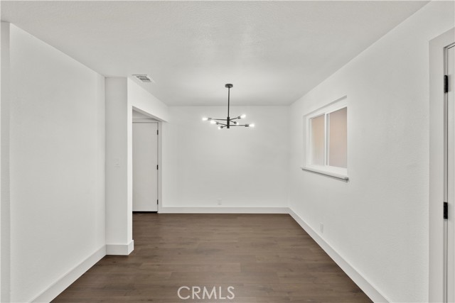 Detail Gallery Image 8 of 32 For 5210 71st, Sacramento,  CA 95820 - 3 Beds | 1 Baths