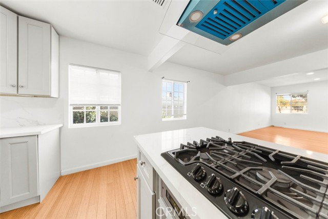 Detail Gallery Image 36 of 52 For 19148 Saticoy St, Reseda,  CA 91335 - 3 Beds | 2 Baths