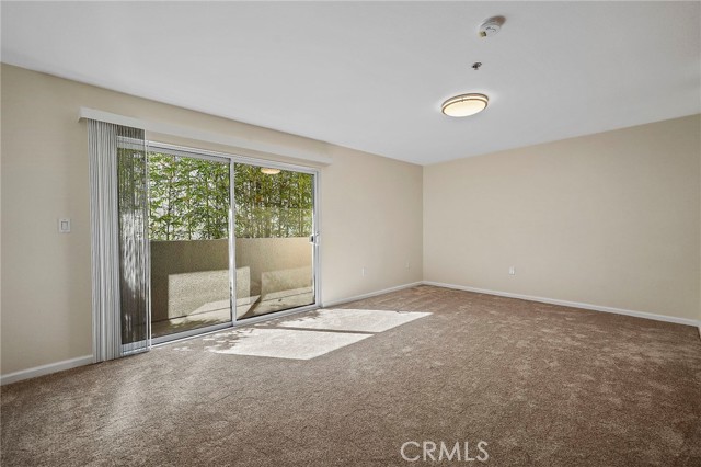 Detail Gallery Image 9 of 13 For 4501 Cedros Ave #218,  Sherman Oaks,  CA 91403 - 3 Beds | 3 Baths