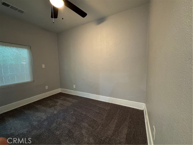 Detail Gallery Image 6 of 18 For 3417 E Grant Ave, Fresno,  CA 93702 - 3 Beds | 1 Baths