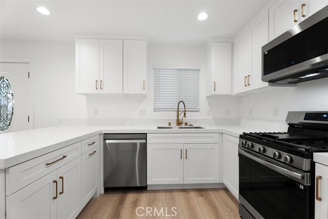 Detail Gallery Image 10 of 26 For 9253 Parliament Ave, Westminster,  CA 92683 - 2 Beds | 2 Baths