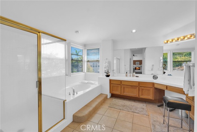 Detail Gallery Image 12 of 62 For 515 Chippendale Ave, Simi Valley,  CA 93065 - 5 Beds | 4 Baths