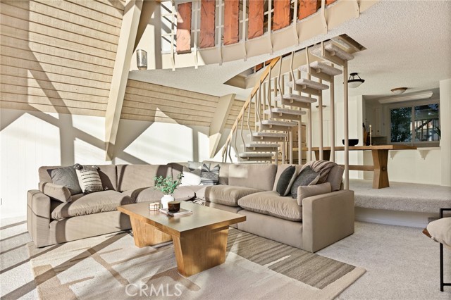 Detail Gallery Image 5 of 36 For 180 Grass Valley #37,  Lake Arrowhead,  CA 92352 - 2 Beds | 2 Baths