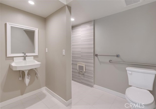 Detail Gallery Image 6 of 25 For 4251 E Live Oak Ave #6,  Arcadia,  CA 91006 - 3 Beds | 3/1 Baths